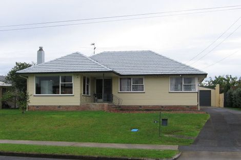 Photo of property in 67 Tiraumea Drive, Pakuranga, Auckland, 2010