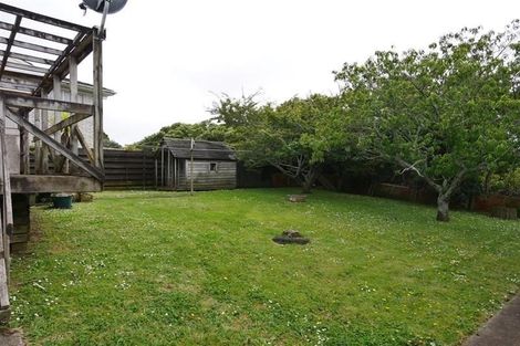 Photo of property in 96 Crawford Avenue, Mangere Bridge, Auckland, 2022