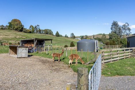 Photo of property in 81 Kyle Road, Waipukurau, 4281