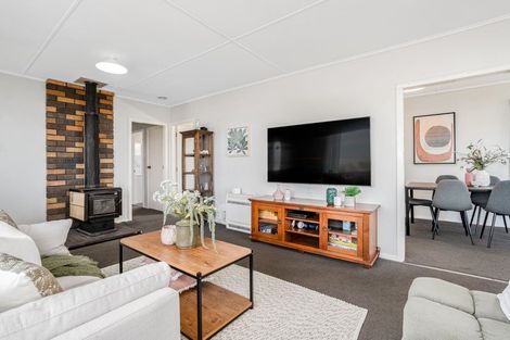 Photo of property in 172 Conclusion Street, Ascot Park, Porirua, 5024