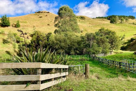 Photo of property in 343 Takapu Road, Takapu Valley, Wellington, 5028