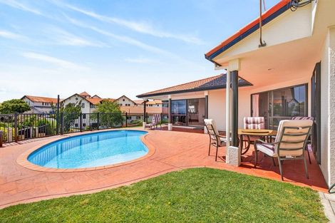 Photo of property in 4 Woodford Heights, Havelock North, 4130