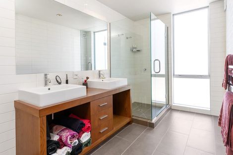 Photo of property in 148 Merivale Lane, Merivale, Christchurch, 8014