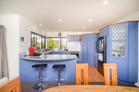Photo of property in 15 Greenwood Place, Fitzherbert, Palmerston North, 4410