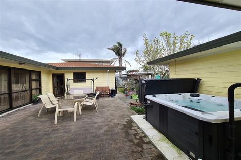 Photo of property in 100 Freyberg Avenue, Tamatea, Napier, 4112