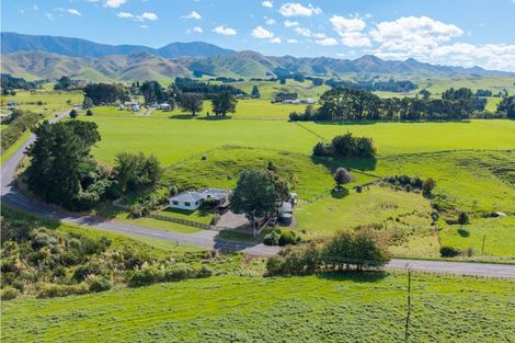 Photo of property in 426 Umutaoroa Road, Dannevirke, 4978