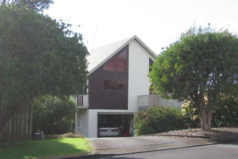 Photo of property in 7 Higham Ferrers Place, Red Beach, 0932