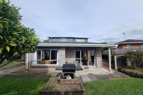 Photo of property in 1/30 Whiteacres Drive, Sunnyhills, Auckland, 2010