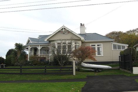 Photo of property in 1 Moana Crescent, Musselburgh, Dunedin, 9013