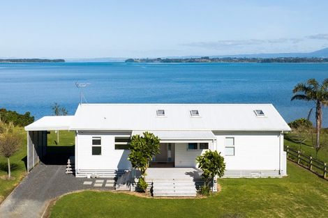 Photo of property in 28 Sandleigh Drive, Athenree, Katikati, 3177