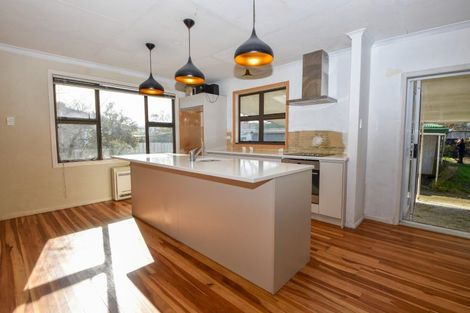 Photo of property in 13 Diamond Street, Carterton, 5713