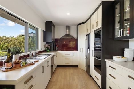 Photo of property in 39 Aberdeen Road, Castor Bay, Auckland, 0620