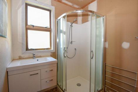 Photo of property in 13 Diamond Street, Carterton, 5713