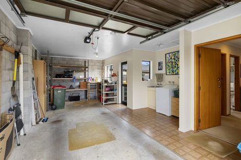 Photo of property in 3 Kura Street, Brooklands, New Plymouth, 4310