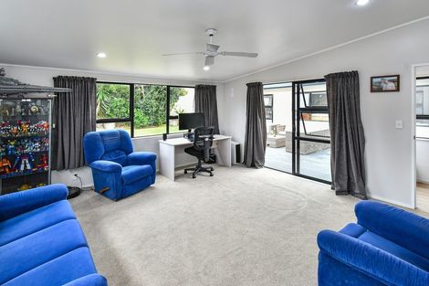 Photo of property in 29 Len Garlick Place, Pahurehure, Papakura, 2113