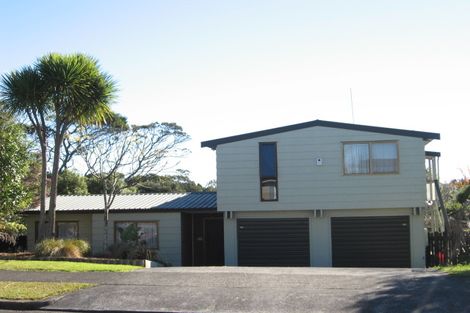 Photo of property in 27 Bluewater Place, Wattle Downs, Auckland, 2103