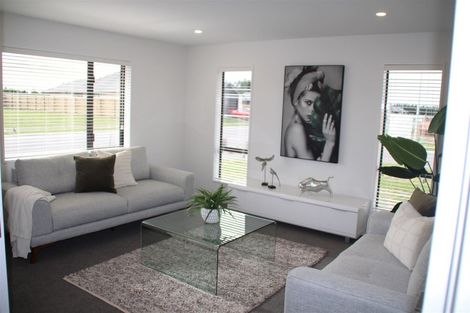 Photo of property in 17 Owen Drive, Darfield, 7510