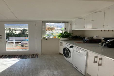 Photo of property in 10 Rimu Road, Kelburn, Wellington, 6012