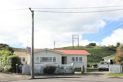 Photo of property in 17 Hariata Street, Otaki, 5512
