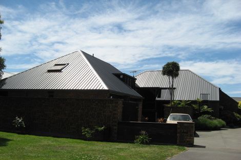 Photo of property in 10 Althorp Place, Avonhead, Christchurch, 8042