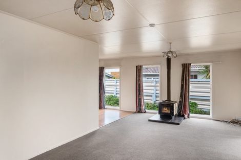 Photo of property in 1/23 Sea Spray Drive, Bucklands Beach, Auckland, 2012