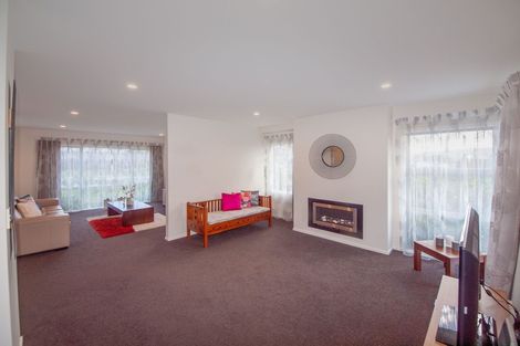 Photo of property in 1 Stony Hill Place, Grenada Village, Wellington, 6037