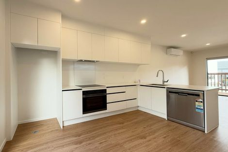 Photo of property in 12d Woodhouse Place, West Harbour, Auckland, 0618