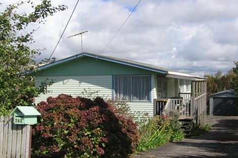 Photo of property in 782 East Coast Road, Oteha, Auckland, 0630