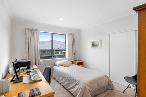 Photo of property in 3 Taikura Avenue, Red Beach, 0932