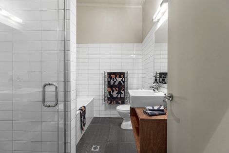 Photo of property in 1/123 The Parade, Island Bay, Wellington, 6023