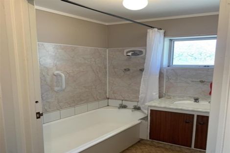 Photo of property in 1/17 Ballater Place, Highland Park, Auckland, 2010