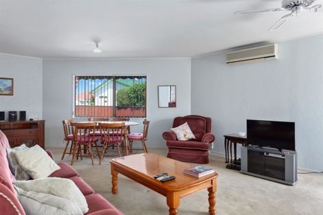 Photo of property in 2/15 Victoria Avenue, Whakatane, 3120