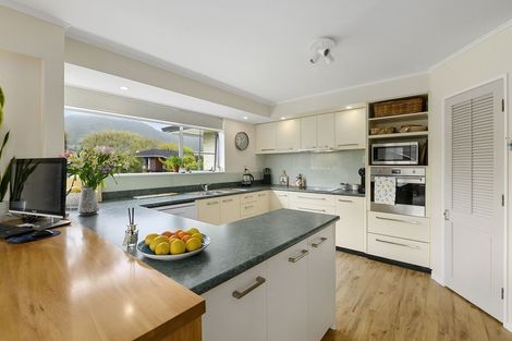 Photo of property in 22 Awanui Drive, Waikanae, 5036