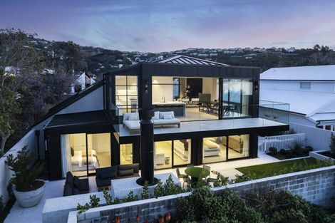 Photo of property in 8a Beachville Road, Redcliffs, Christchurch, 8081