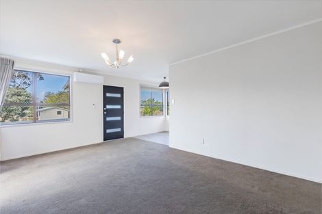 Photo of property in 35 Nile Road, Kelston, Auckland, 0602