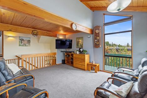 Photo of property in 122 Aberdeen Drive, Dinsdale, Hamilton, 3204