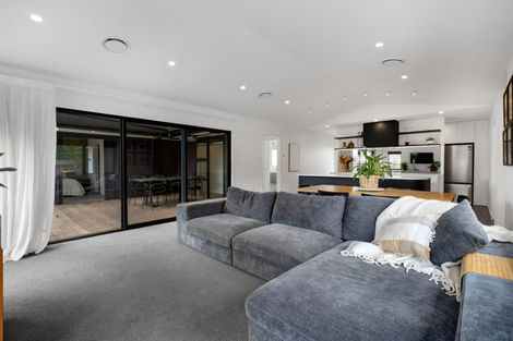 Photo of property in 65 Bayly Road, Blagdon, New Plymouth, 4310