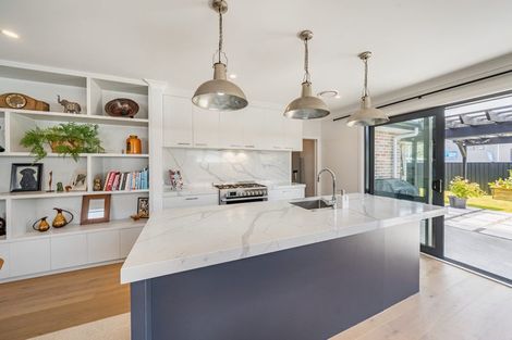 Photo of property in 21 Cynisca Crescent, Wallaceville, Upper Hutt, 5018