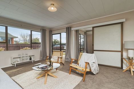 Photo of property in 1/12 Avenue Road, Greenmeadows, Napier, 4112