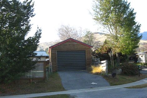 Photo of property in 32 Oregon Drive, Kelvin Heights, Queenstown, 9300