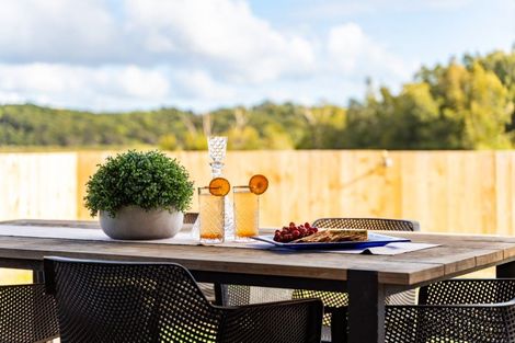 Photo of property in 8 Grey Heron Close, Mangawhai Heads, 0573