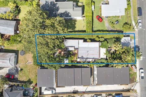 Photo of property in 10 Neptune Avenue, Beach Haven, Auckland, 0626