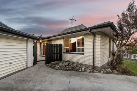 Photo of property in 1/9 Larkhill Place, Russley, Christchurch, 8042