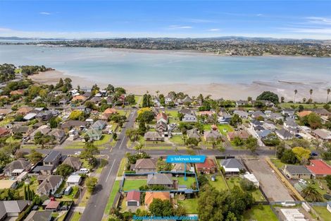 Photo of property in 51 Anderson Avenue, Point England, Auckland, 1072