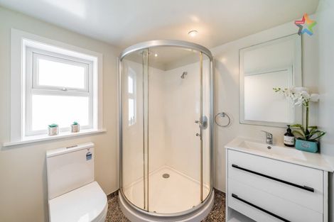 Photo of property in 21 Franklyn Road, Tawa, Wellington, 5028