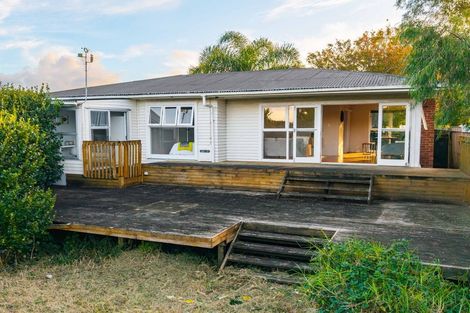 Photo of property in 18 Chorley Avenue, Massey, Auckland, 0614