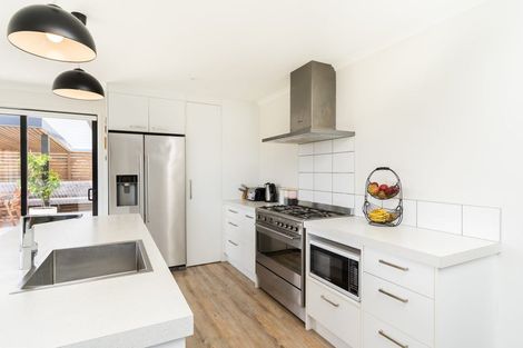 Photo of property in 10 Sovereign Way, Paraparaumu, 5032