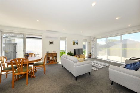 Photo of property in 2a Kamahi Place, Bishopdale, Christchurch, 8051