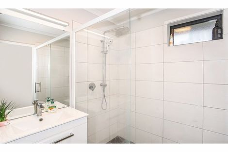 Photo of property in 22 Kauri Drive, Waiuku, 2123