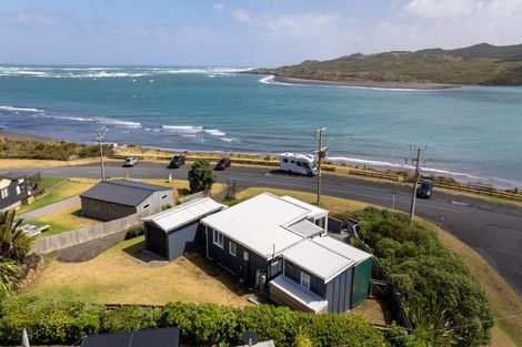 Photo of property in 113 Riria Kereopa Memorial Drive, Raglan, 3297